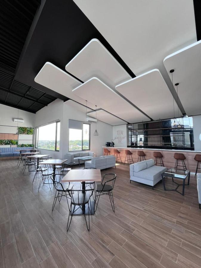 Front One King Hotel Tuban Tuban  Exterior foto